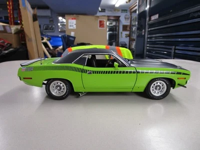 1/18 Acme 1970 Plymouth AAR Cuda in Sublime Green  A1806113VT 1 of 162 #0039 - Image 1 of 4