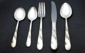 Oneida Community Bridal Wreath Tudor Forks, Knives, Spoons Set of 36 - Picture 1 of 17