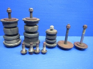 1995 TOYOTA 4RUNNER Left or Right Body Cab Mount, Cushion, Bushing, Bolt OEM B27 - Foto 1 di 8