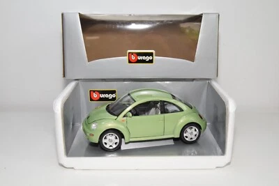 B66 BBURAGO BURAGO 1:18 VOLKSWAGEN VW NUOVO MAGGIOLINO CON. SCATOLA VERDE RIV... - Immagine 1 di 4