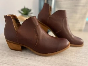 BOC Lucy Dark Brown Women's Size 8 1/2 Comfort Shootie Pull On BOOT - $85 tags - Picture 1 of 8