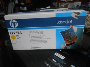 Genuine OEM New HP CE252A 504A Yellow Toner Print Cartridge CP3525 Sealed - Picture 1 of 5