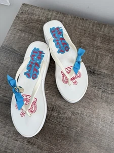 NIB JUICY COUTURE K617 Bow Thong Wedge Sandals Flip Flops White Size 7M - Picture 1 of 5