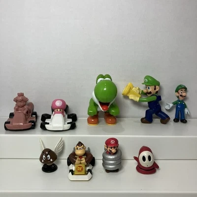 Lote de 9 piezas de figuras de Mario Kart McDonald’s de Mario Luigi Yoshi DK Shy Guy Foto 1 de 4