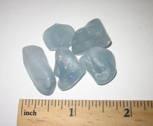 5 KLEINE SELTENE GETROMMELTE 0,6" - 1" CELESTIT KRISTALLE AUS MADAGASKAR ~ 37,5 Gramm - Bild 1 von 3