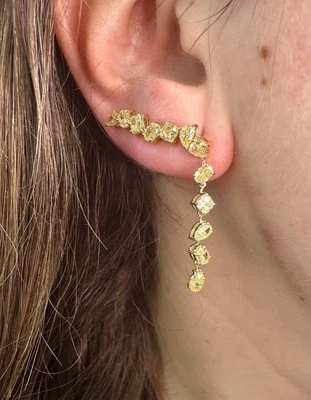 18K Y.G.  Pendientes escaladores/gotas de diamantes amarillos multiforma naturales de 5,32 quilates Foto 1 de 4