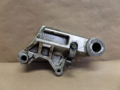 Honda VF500F 1985 Interceptor pinza de freno trasero soporte de soporte  Foto 1 de 4