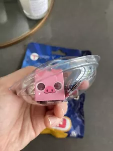 Pet Simulator X Series 1 Mystery Figure Hanger Clip PIG NO CODE Common - Picture 1 of 2
