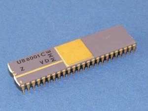UB8001C Ic Gold Plated Ceramic Integrated Circuit Vintage - Picture 1 of 2