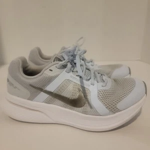 Nike Run Swift 2 Running CU3520-400 Damengröße 6,5 - Bild 1 von 8