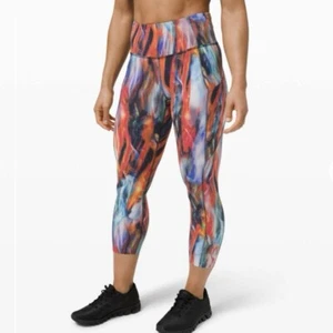 LULULEMON Lululemon High-Rise Crop 23" Leggings Chroma Fusion Multi Size 4 - Picture 1 of 13