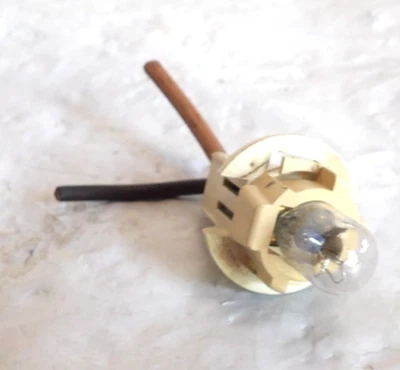 1975-79 LINCOLN CONTINENTAL TOWN CAR OEM PILLAR OPERA LIGHT Pig Tail Socket - Image 1 of 2