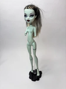 Monster High 1st Wave Frankie Stein Doll W/O Arms  - Picture 1 of 10