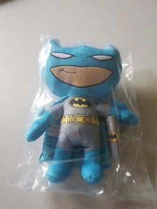 DC BATMAN PLÜSCHTIER 10 ZOLL LÄNGE BABYBLAU UND GRAU SCHMUNZELND NEU IN VERPACKUNG SCHNALLEN - Bild 1 von 4