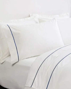 FRETTE ONE BOURDON CAL KING 4 PIECE SHEET SET PERCALE WHITE/NAVY - Picture 1 of 3