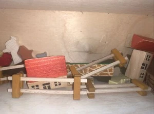 Vintage German Old McDonald’s Farm 26 Piece Carved Wood animals Wood Box  Loquai - Picture 1 of 3