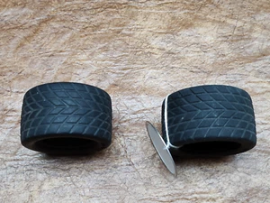 VINTAGE TYCO TIRES (MIDDLE): FOR 9.6v SCORCHER RC - GOOD CONDITION - Picture 1 of 4