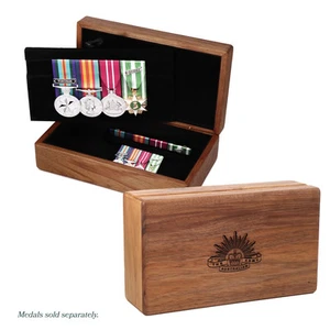 Tasmanian Blackwood Two-Tiered Medal Display Box With Army Rising Sun - Picture 1 of 12