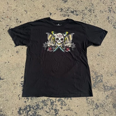 Camiseta gráfica Split Skull tamanho XL preta tatuagem rock estilo Y2K - Imagem 1 de 4