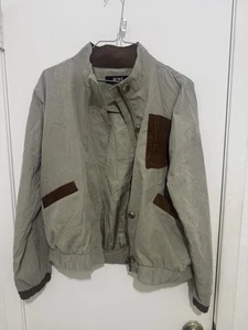 MEINE olivfarbene Bomberjacke im Vintage-Stil mit braunen Cord-Akzenten - Größe L - Bild 1 von 3