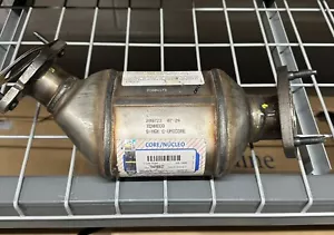 GM Genuine Parts 19418927 Catalytic Converter - Picture 1 of 1