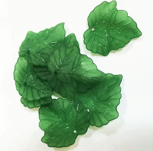 40 pcs of Frosted Acrylic leaf drops, lucite leaf drops 24x22mm - Picture 1 of 16