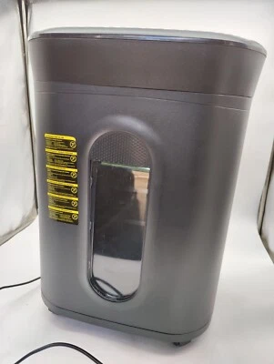 Amazon Basics - Kreuzschnitt-Schredder für 15 Blätter, für Papier, CDs P4 DEFEKT - Bild 1 von 4