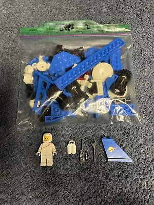 LEGO Classic Space 6883 Terrestrial Rover 100% Complete - Image 1 of 4