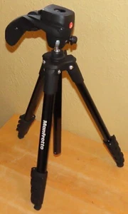 Manfrotto MKCOMPACTACN-BK Compact Action Aluminium Tripod - Picture 1 of 7