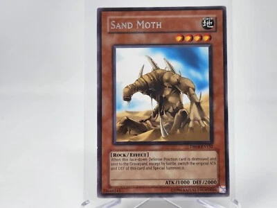 YuGiOh Sand Moth DR04-EN152 Dark Revelation Rare LP - Image 1 of 2