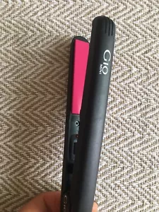 Gio Mini Flat Iron Hand Size Pink Blade On Black New No Box - Picture 1 of 6