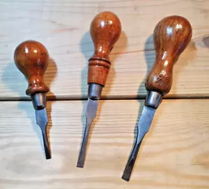 3 alte Holzgriffschraubendreher alte Handwerkzeuge Holzbearbeitung Tischlerwerkzeug - Bild 1 von 8