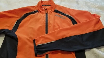 2XU Wired Running Cycling Jersey Men's Small size - Image 1 of 4