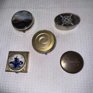 5 Vintage Metal Hinged Trinket Pill Boxes Handpainted & Scenic - Picture 1 of 7