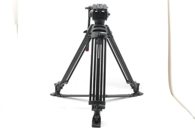 "Near MINT-" Manfortto 525MVB Heavy Duty Video Tripd w/ 501HDV Tripod Head - Image 1 of 4