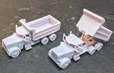 N Scale set of 2 dual axel dump trucks N3013 - Image 1 of 4
