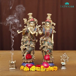 Radha Krishna Statue aus Messing. Lord Krishna Göttin Radha Statue mit Steinarbeit. - Bild 1 von 12