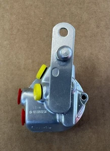 124 140 210 129 REMANUFACTURED SUSPENSION LEVELING VALVE 1243280031 SLS - Picture 1 of 3