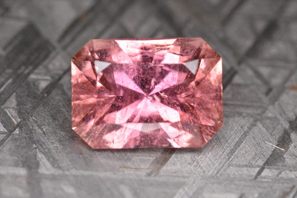 Pink  Tourmaline, Himalaya Mine, California, 4.33ct - Image 1 of 4