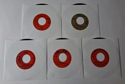 Johnny Cash Lot Of 5 Vinyl 45s! - Image 1 of 4