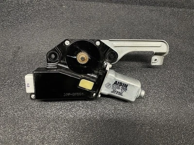 Двигатель раздвижного окна переднего люка для Toyota Sequoia 2001-2007 годов выпуска 471723-10040 от оригинального производителя - Изображение 1 из 3