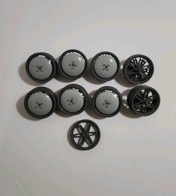 LEGO Star Wars: Clone Turbo Tank (8098) - INCOMPLETE - WHEELS ONLY Lot Of 8