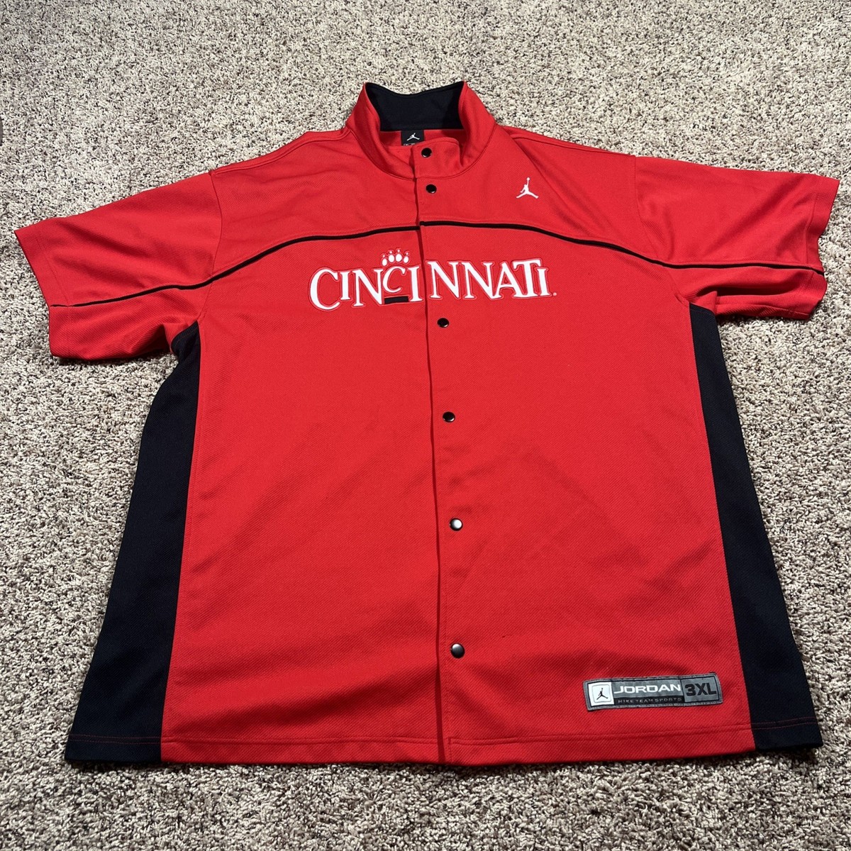 Nike Cincinnati Bearcats NCAA Fan Apparel & Souvenirs for