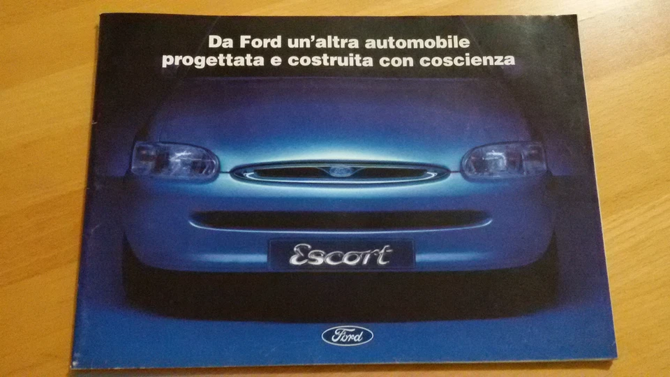 Depliant Brochure FORD ESCORT  1995 pagine 54 Caratteristiche tecniche Colori - Immagine 1 di 1