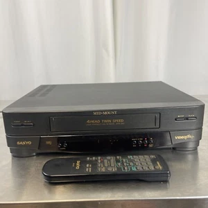 Sanyo VHR-350 VCR VHS Player Video Cassette Recorder + Remote - Spare Repairs - Picture 1 of 3