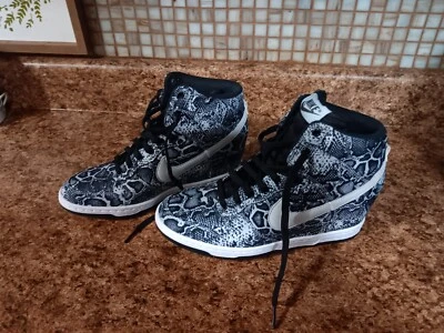 RARO🔥 Nike Dunk Sky Hi Estampado Alto Oculto Tacón de Cuña Piel de Serpiente Platino Talla 8.5 Foto 1 de 4