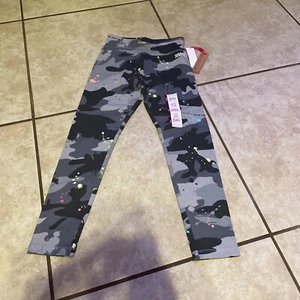 Justice Girls Camo Grey Leggings. NWT. Size 7 / 8 small Full Length - Picture 1 of 4
