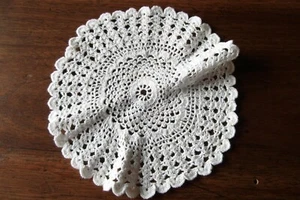  NAPPERON ANCIEN coton blanc au crochet 16 cm @@OLD mat - Picture 1 of 2