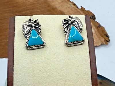 Pendientes de pluma turquesa de plata esterlina firmados por PW nativos de colección--1174,25 Foto 1 de 4