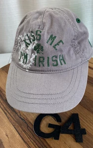 OLD NAVY BABY BOY GRAY "KISS ME I'M IRISH" HAT SIZE SMALL VERY GOOD CONDITION G4 - Picture 1 of 2
